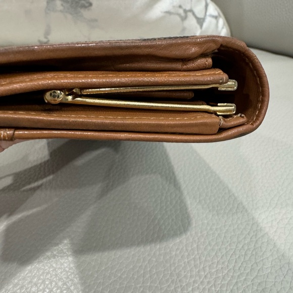 Celine bucket bag and wallet set.. - Picture 9 of 10